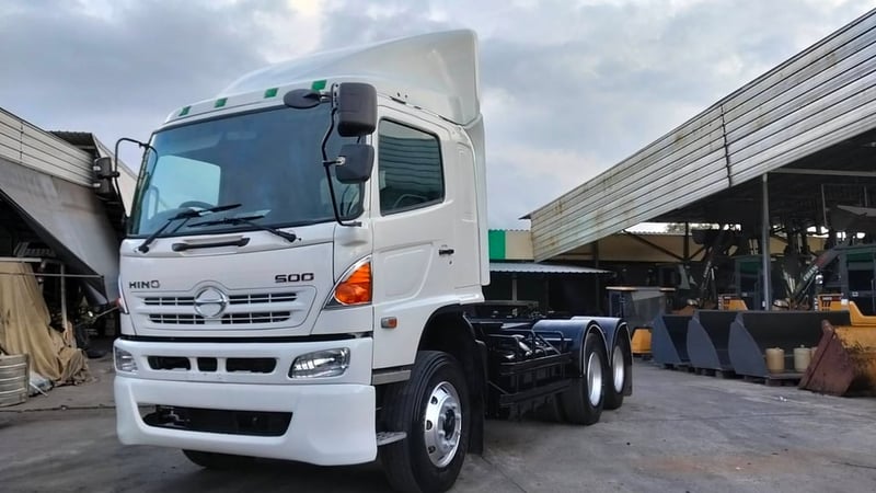 หัวลากฮีโน่เมก้า ซีรี่ย์ 500 FM2P 380แรง ปี 2557 หัวลากฮีโน่เมก้า ซีรี่ย์ 500 FM2P 380แรง ปี 2557