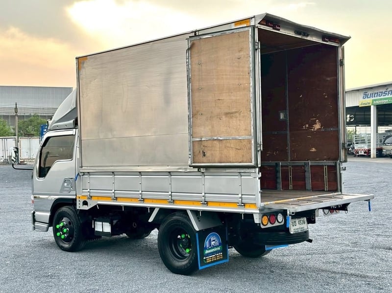  𝐈𝐒𝐔𝐙𝐔 𝐍𝐊𝐑 หัวการ์ตูน - สีเทาตู้ทึบ 