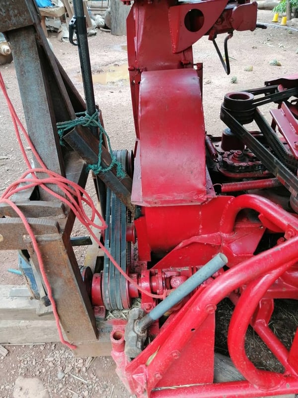 เครื่องสับย่อยหญ้าเนเปียร์เเละข้าวโพด เครื่องสับย่อยหญ้าเนเปียร์เเละข้าวโพด