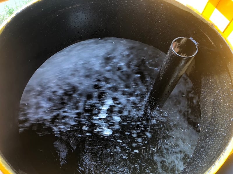 Isuzu 6ล้อ NPR130 แรง รถน้ำ 5,000 ลิตร ยูโร2 ปี 51  ราคา 490,000 บาท 