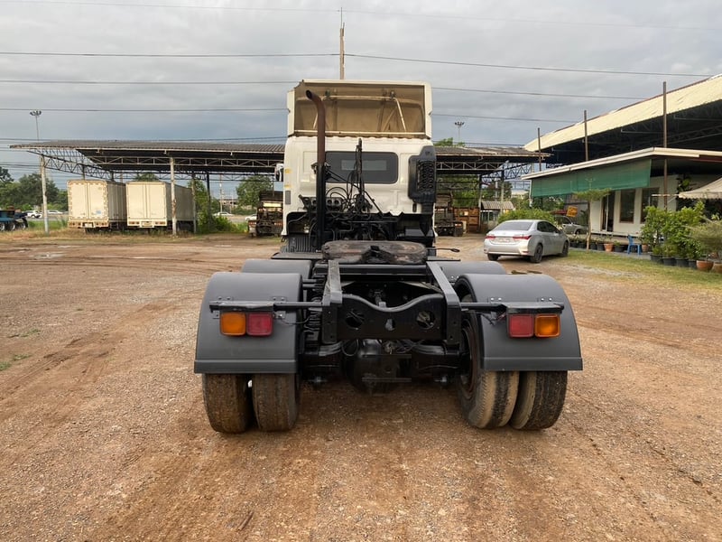 ฮีโน่เมก้า หัวลาก 320แรง ปี 2547 ราคา 520,000 บาท