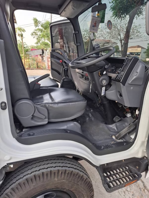 Isuzu NMR130 ดั้มพ์ 3 คิว ปี65 รถวิง3หมื่นโล Isuzu NMR130 ดั้มพ์ 3 คิว ปี65 รถวิง3หมื่นโล