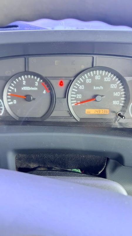 Isuzu 6 ล้อ  NPR150 แรง ปี 57 