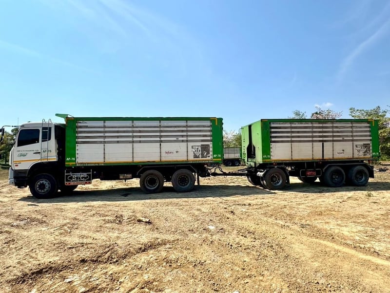 UD Truck CWE 350 ทะเบียน AP76 - 67-2573 , 67-2574