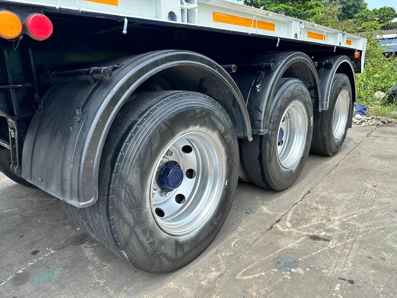 หางพื้นเรียบสามเพลาANT ปี55 หางพื้นเรียบสามเพลาANT ปี55