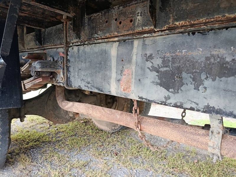 Isuzu 6 ล้อ พื้นเรียบ ปี 45 ยาว 7.2ม.