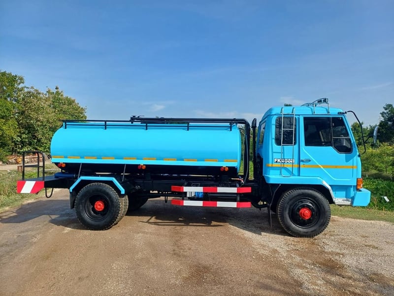 มิตซู 6 ล้อ FK458(195แรง)เบรคใหญ่ เพลาบุ๋ม ปี 49 ราคา 560,000 บาท