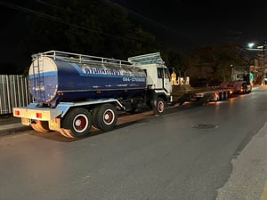 NISSAN รถบรรทุกน้ำ 2 เพลา เครื่อง 225 พร้อมใช้งาน NISSAN รถบรรทุกน้ำ 2 เพลา เครื่อง 225 พร้อมใช้งาน