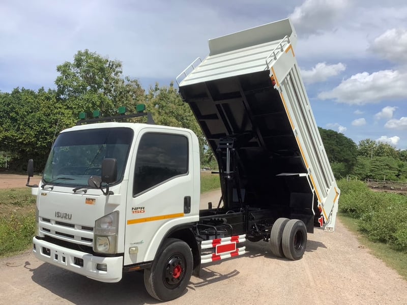 6ล้อIsuzu NPR150แรง ปี 57 ดั้มพ์ 