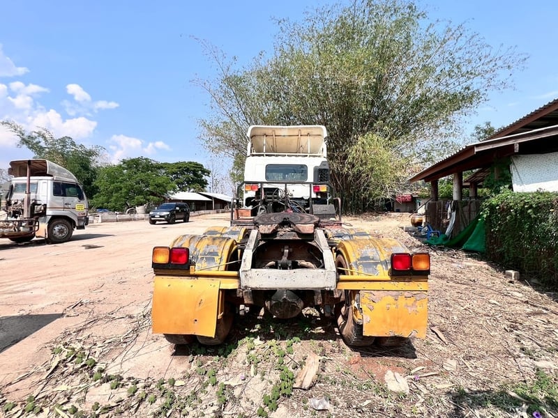 HINO หัวลาก 2 เพลา หัวพร้อมหาง เครื่อง EP100 เทอร์โบ 285 แรง หาง 2 คาน บันไดไฮดรอริก มีเล่ม HINO หัวลาก 2 เพลา หัวพร้อมหาง เครื่อง EP100 เทอร์โบ 285 แรง หาง 2 คาน บันไดไฮดรอริก มีเล่ม