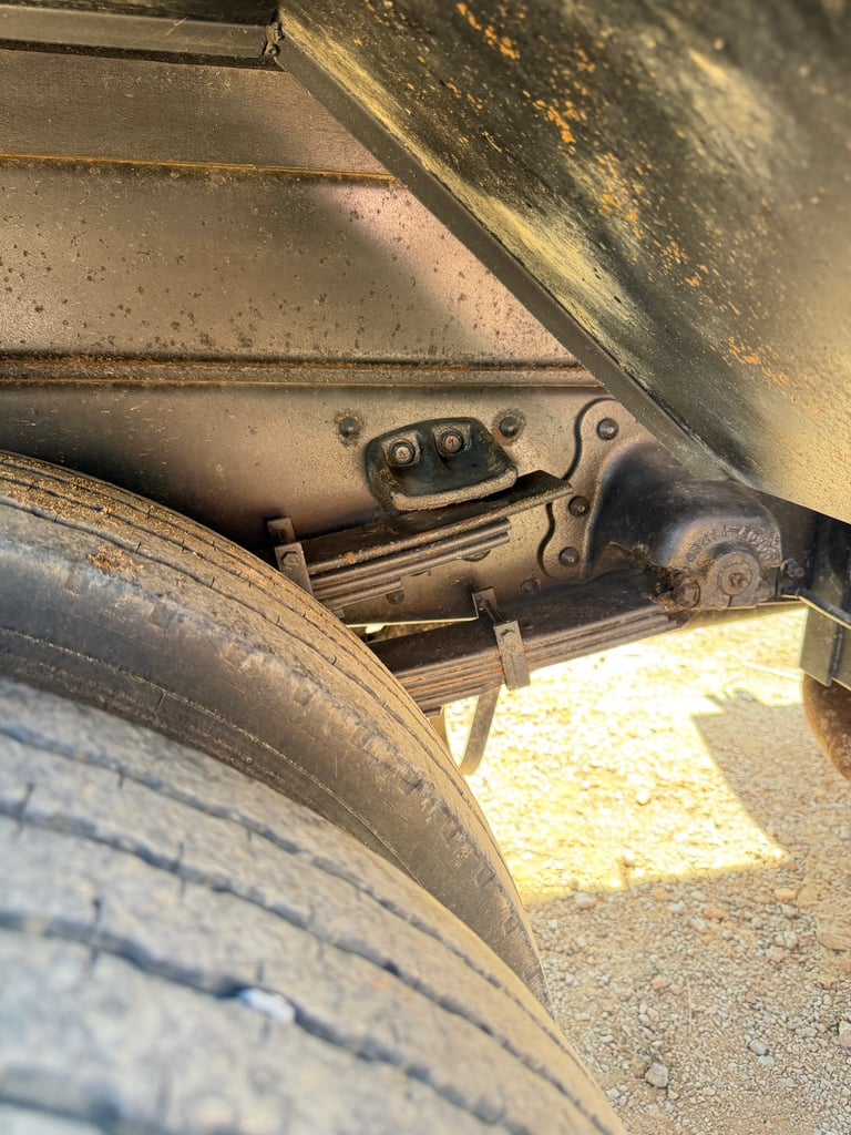 Hino 6 ล้อ 175 แรง ดั้มพ์ 3คิว 