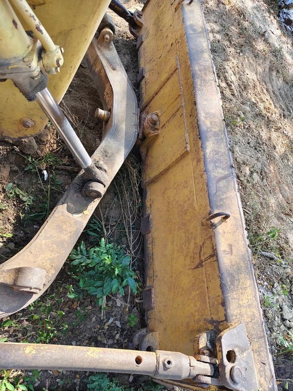 KOMATSU D50A รถดันดินรุ่นคลาสสิก KOMATSU D50A รถดันดินรุ่นคลาสสิก