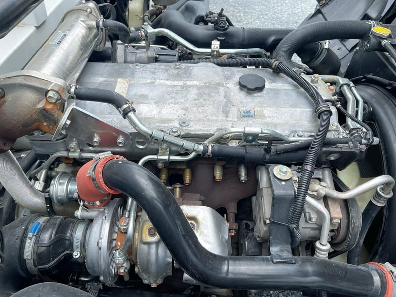 6 ล้อ ISUZU FRR 190 แรง เทอร์โบ ปี60 กระบะสแตนเลสทั้งลูก ยาว 5.60 กว้าง 2.20 สูง 1.30 เมตร 