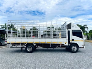 6 ล้อ ISUZU NQR 175 แรงเทอร์โบ ปี 2557 รถห้างแท้
