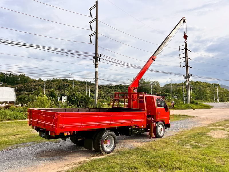 TOYOTA DYNA เครื่อง 14B  ติดเครน TADANO 2.5 ตัน  3 ปลอก 