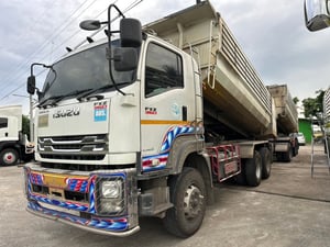 ISUZU FXZ360 ปี 61 10 น๊อต มือเดียวป้ายแดง  กระบะท้องเรือ ใส่ได้ 31 ตัน  