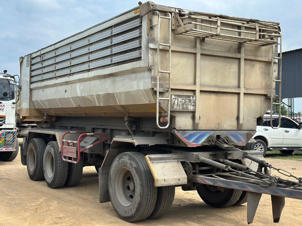 ISUZU FXZ360 ปี 61 10 น๊อต มือเดียวป้ายแดง  กระบะท้องเรือ ใส่ได้ 31 ตัน  