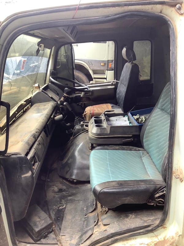 หัวเก๋งHino10ล้อไฮเทค เก่า เดิมๆขายตามสภาพ  