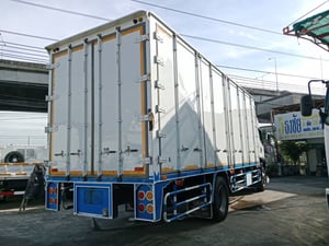 Isuzu #FTR240 ตู้ทึบ ปี63  ยาว 7.60 เมตร 