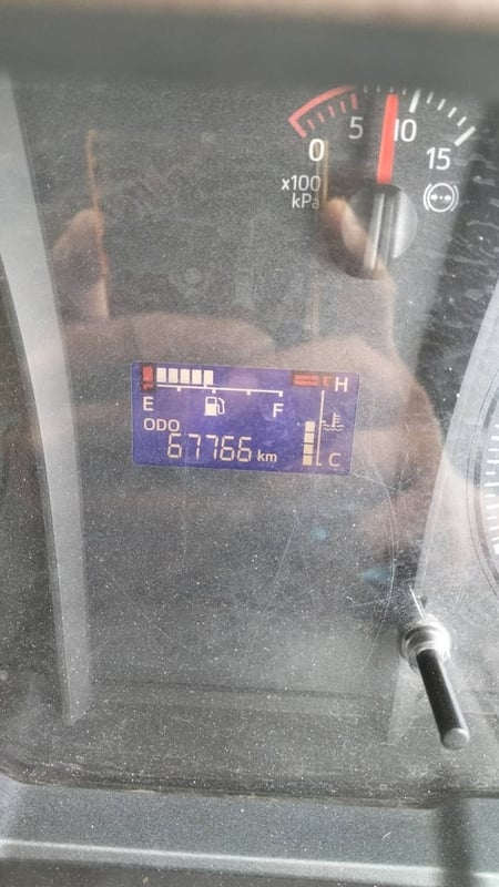 รถเครน HINO FC 155 ปี 63 กระบะดั้ม  ราคา 990,000 บาท 