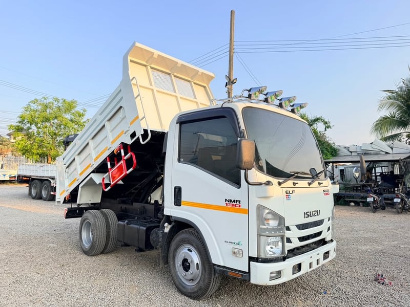 Isuzu NMR 130 ปี64 ดั้มพ์ 3คิว