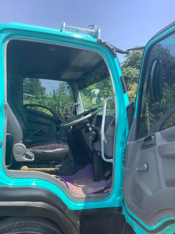 Isuzu FRR210 6 ล้อ ยูโร3 ปี52  รถน้ำ 6,000 ลิตร