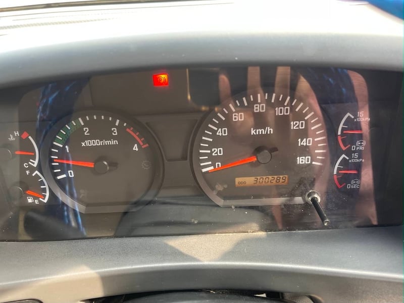 6ล้อ ISUZUรุ่นFRR210 ปี60 ยาว6.5เมตร กะบะปีเนียม  