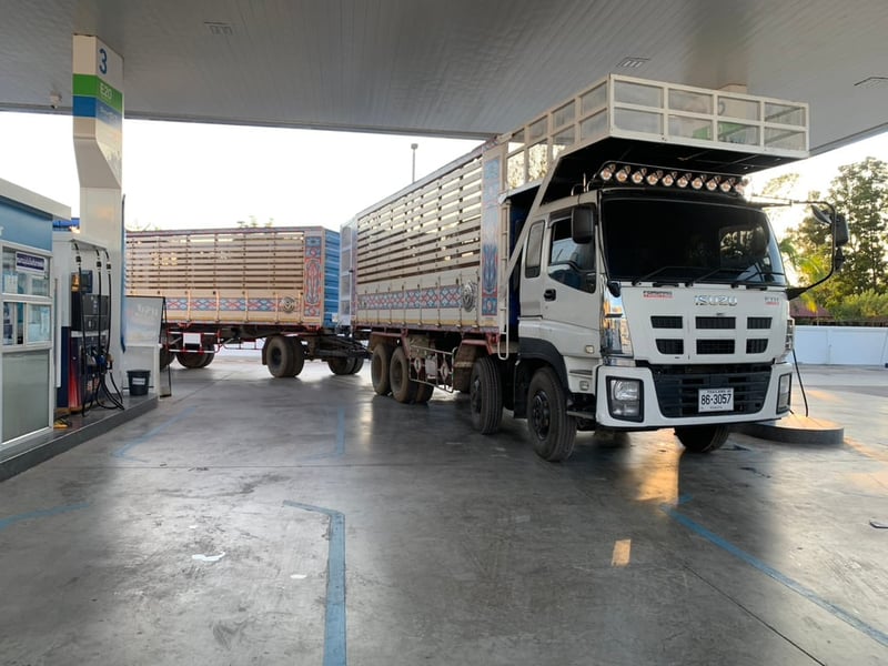 Isuzu แม่ยาว7.5ลูก8เมตรวิ่งอ้อยสบายๆพร้อมบราอ้อย จีก้าเครื่อง6uz รถประกอบ