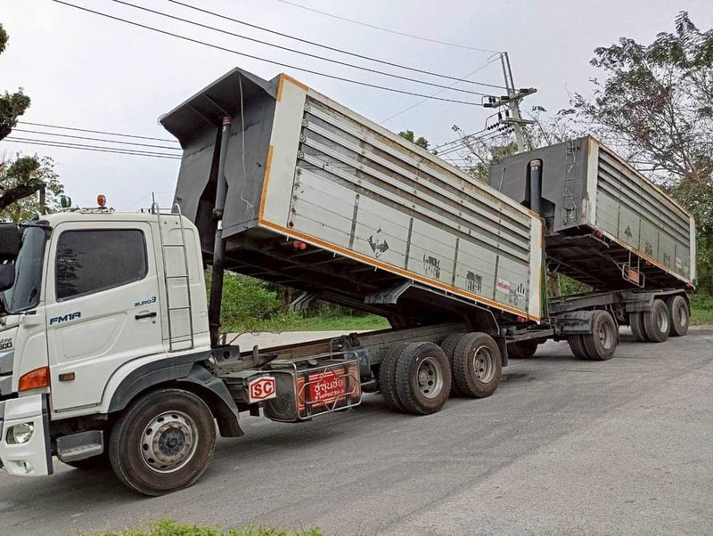 HINO Victor 500 EURO 3 ทะเบียน 71-1211 พ่วง 71-1145