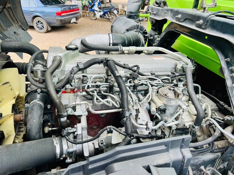 HINO VICTOR 260 ปี 60 ยาว 7.50 กะบะคอกต่อใหม่ 