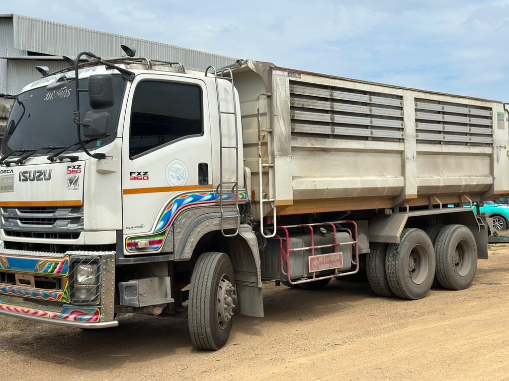 ISUZU FXZ360 ปี 61 10 น๊อต มือเดียวป้ายแดง  กระบะท้องเรือ ใส่ได้ 31 ตัน  