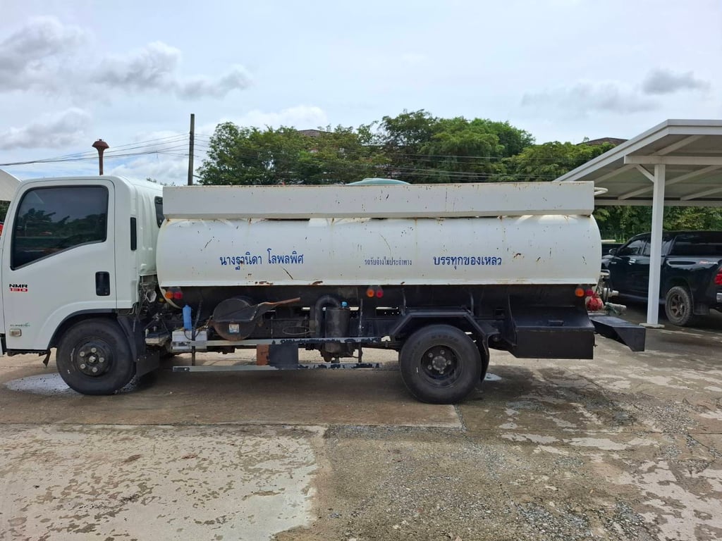 Isuzu 6 ล้อ ISUZU NMR 130 รถดูดสิ่งปฎิกูล ปี64 (เจ้าของขายเอง)