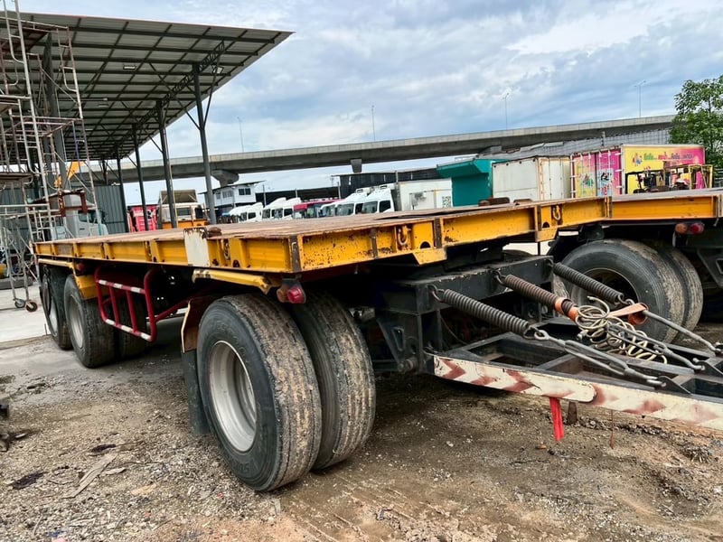 ลูกพ่วงพื้นเรียบ 3เพลาปี 57, 59 ยาว 7.45 ม. กว้าง 2.5 ม. 