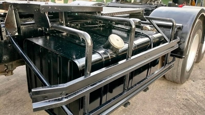 หัวลากฮีโน่เมก้า ซีรี่ย์ 500 FM2P 380แรง ปี 2557 หัวลากฮีโน่เมก้า ซีรี่ย์ 500 FM2P 380แรง ปี 2557