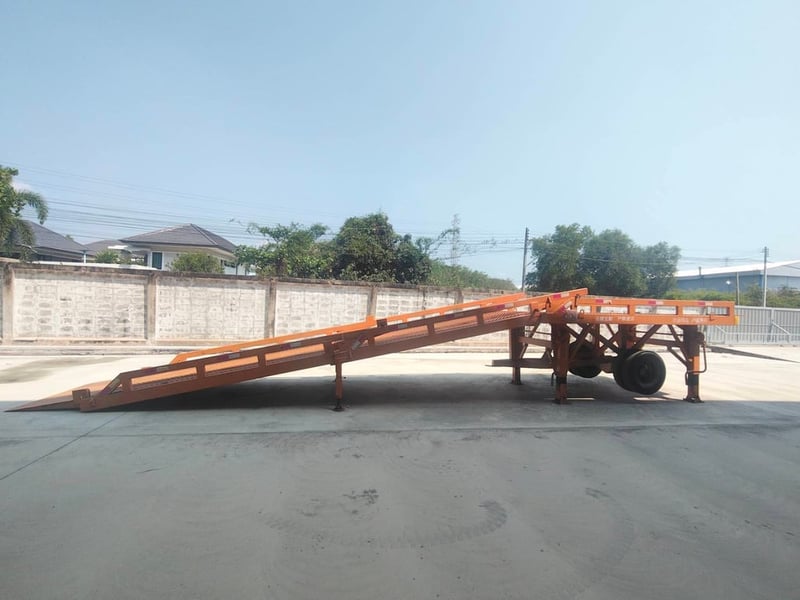 สะพานโหลดรับน้ำหนักได้10ตัน  กว้าง2.2เมตรความยาว11-12เมตรถ้าพับคือ4เมตร