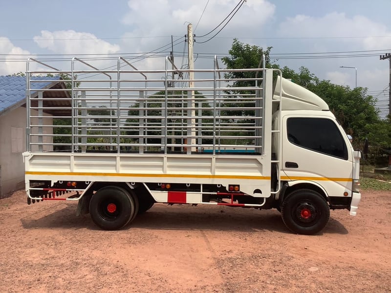 Hino 6 ล้อ คอก ดูโท้150แรง ยูโร3 ปี 55 Hino 6 ล้อ คอก ดูโท้150แรง ยูโร3 ปี 55