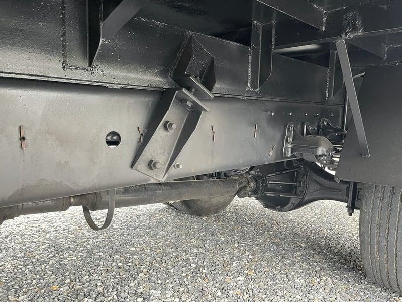 6 ล้อ ISUZU FRR 210 แรงเทอร์โบ ปี 2554 ยาว 5.60 กว้าง 2.45 เมตร 