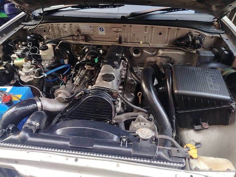 FORD EVEREST 2.5 ดีเซล เกียร์ออโต้ ปี47