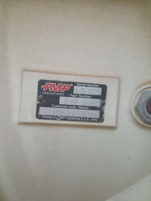 Hino เมกก้า 145 แรง ปี58 ไมล์ 6 พัน กม. โม่3 คิว NSK Hino เมกก้า 145 แรง ปี58 ไมล์ 6 พัน กม. โม่3 คิว NSK