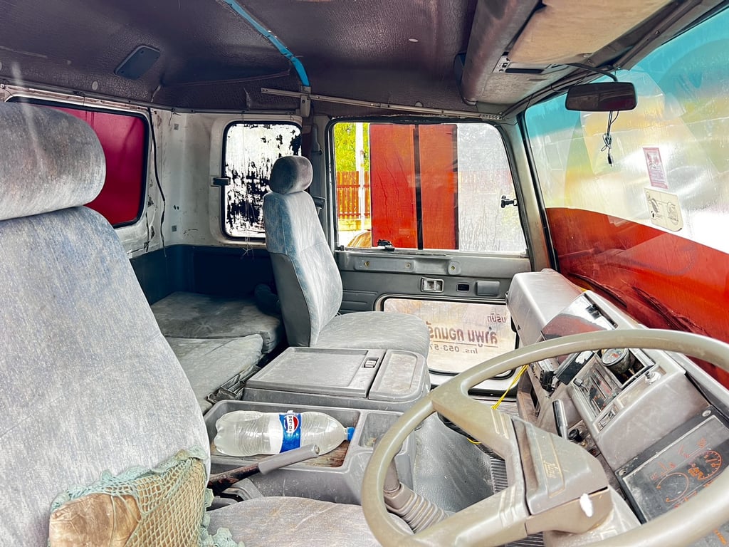 Hino 270 แรง โม่ปูน ปี 48 Hino 270 แรง โม่ปูน ปี 48