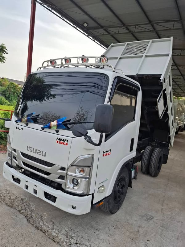 Isuzu NMR130 ดั้มพ์ 3 คิว ปี65 รถวิง3หมื่นโล Isuzu NMR130 ดั้มพ์ 3 คิว ปี65 รถวิง3หมื่นโล