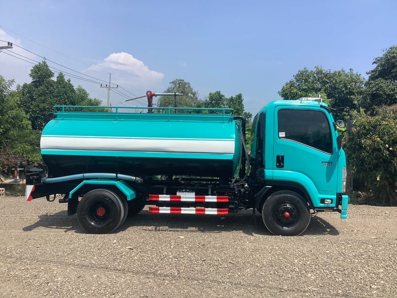 Isuzu FRR210 6 ล้อ ยูโร3 ปี52  รถน้ำ 6,000 ลิตร