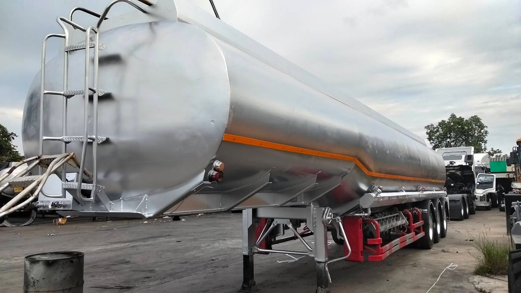 ถังน้ำมัน 45,000 ลิตร 