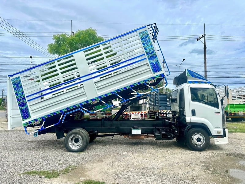 ISUZU FRR210แรง ปี58 ดัมพ์เกษตร 8ตัน ยาว 5.50เมตร 