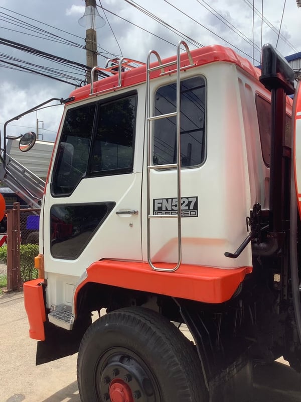 10 ล้อมิตซู ไอ้หลง 2 เพลา FN527(TD) 190แรง