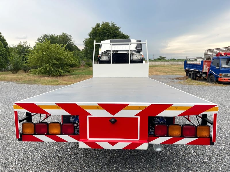 6 ล้อ ISUZU FRR 210 แรงเทอร์โบ ปี 2554 ยาว 5.60 กว้าง 2.45 เมตร 