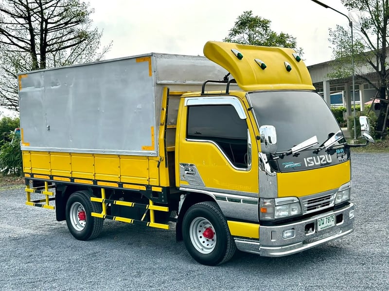 𝐈𝐒𝐔𝐙𝐔 𝐍𝐊𝐑 เครื่อง 100 แรง หัวการ์ตูน กระบะคาร์โก้ ร้อมตู้ทึบ 𝐈𝐒𝐔𝐙𝐔 𝐍𝐊𝐑 เครื่อง 100 แรง หัวการ์ตูน กระบะคาร์โก้ ร้อมตู้ทึบ