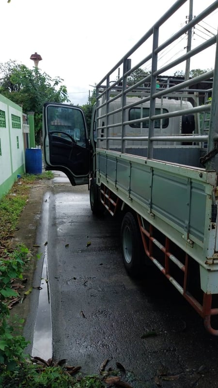 Isuzu NMR130 รถคอก ไมล์น้อย  (เจ้าของขายเอง) ราคา 420,000