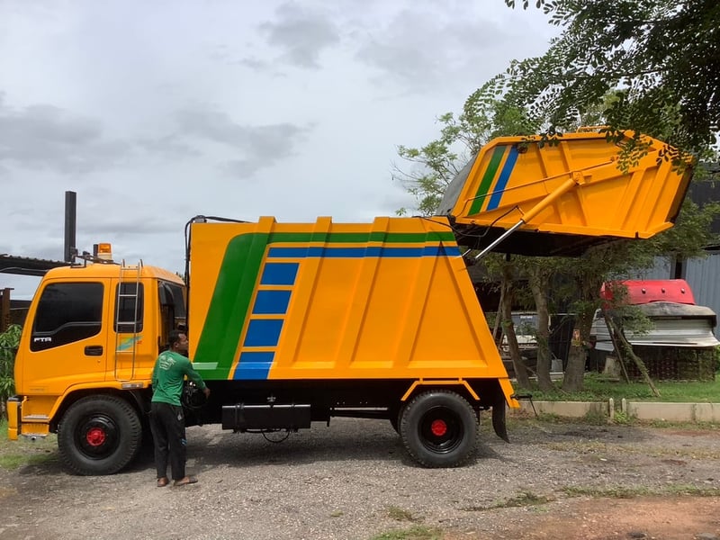 Isuzu6ล้อ เดก้า #รถขยะ 200แรง ยูโร2 ปี47 Isuzu6ล้อ เดก้า #รถขยะ 200แรง ยูโร2 ปี47