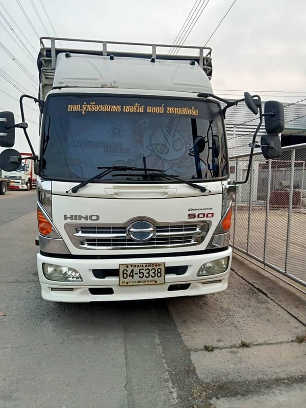 6 ล้อ Hino 175แรง คอก  